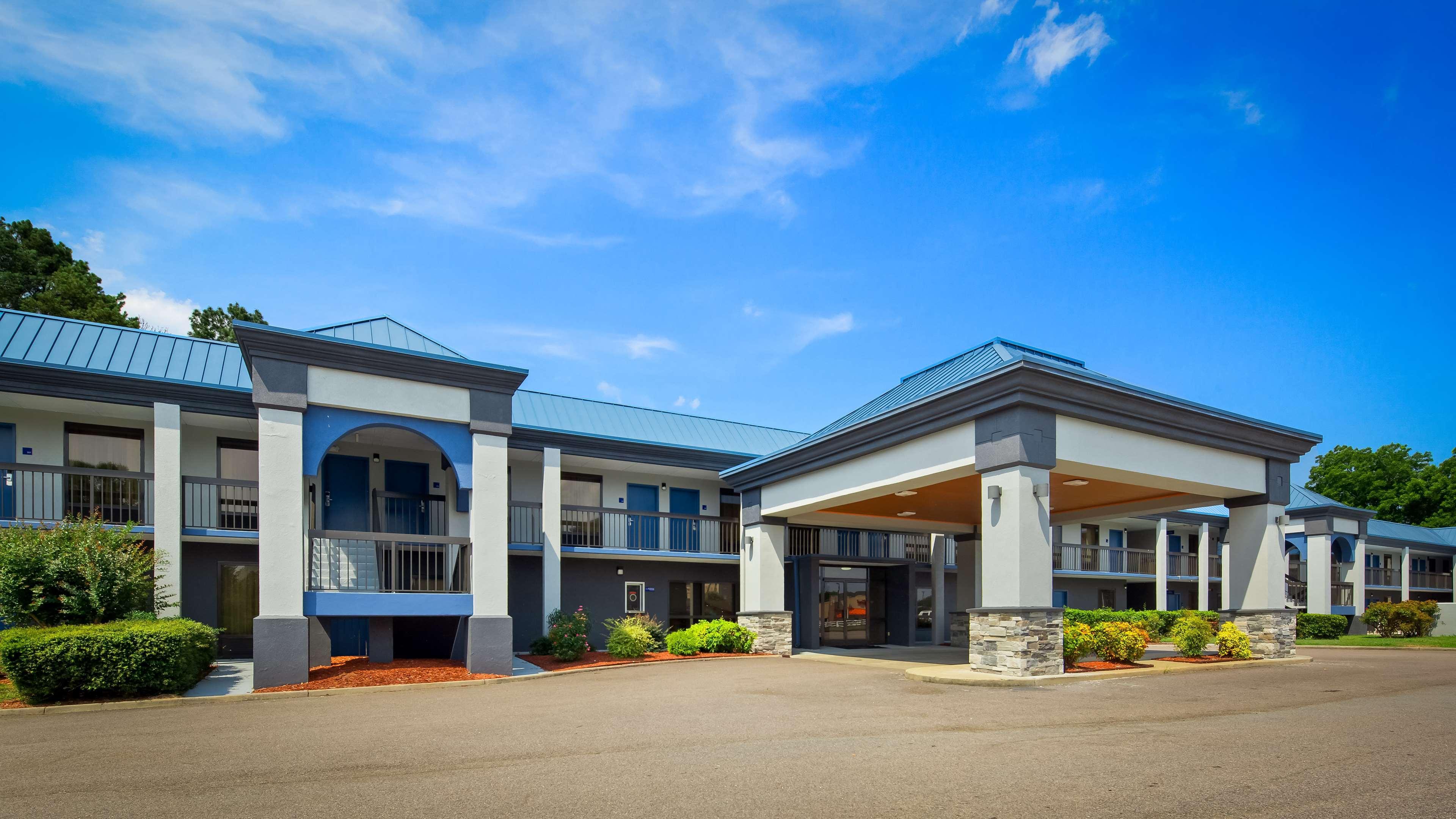 Best Western Emporia Exterior photo